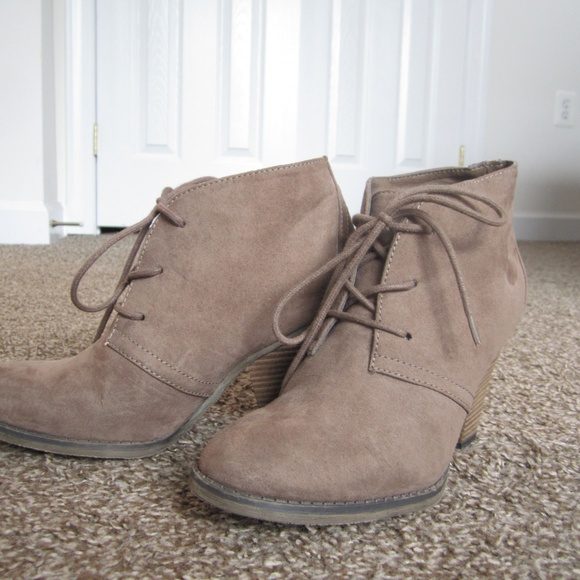 Women's Brown Suede Ankle Booties - Size 7 - Mia - Picture 4 of 4